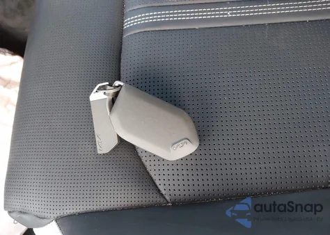 2025 Kia K5 Gt-Line z USA, uszkodzony, nr VIN KNAG64J79S5382872